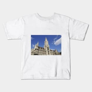 City hall in Munich Kids T-Shirt